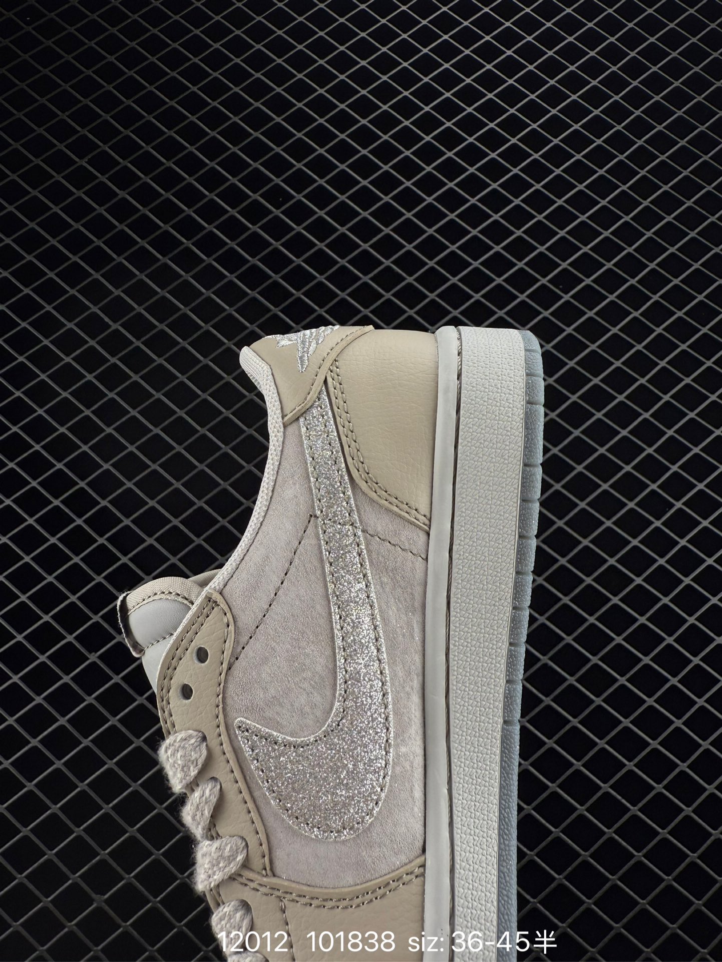 Travis Scott x Air Jordan 1 ” Reverse Mocha “